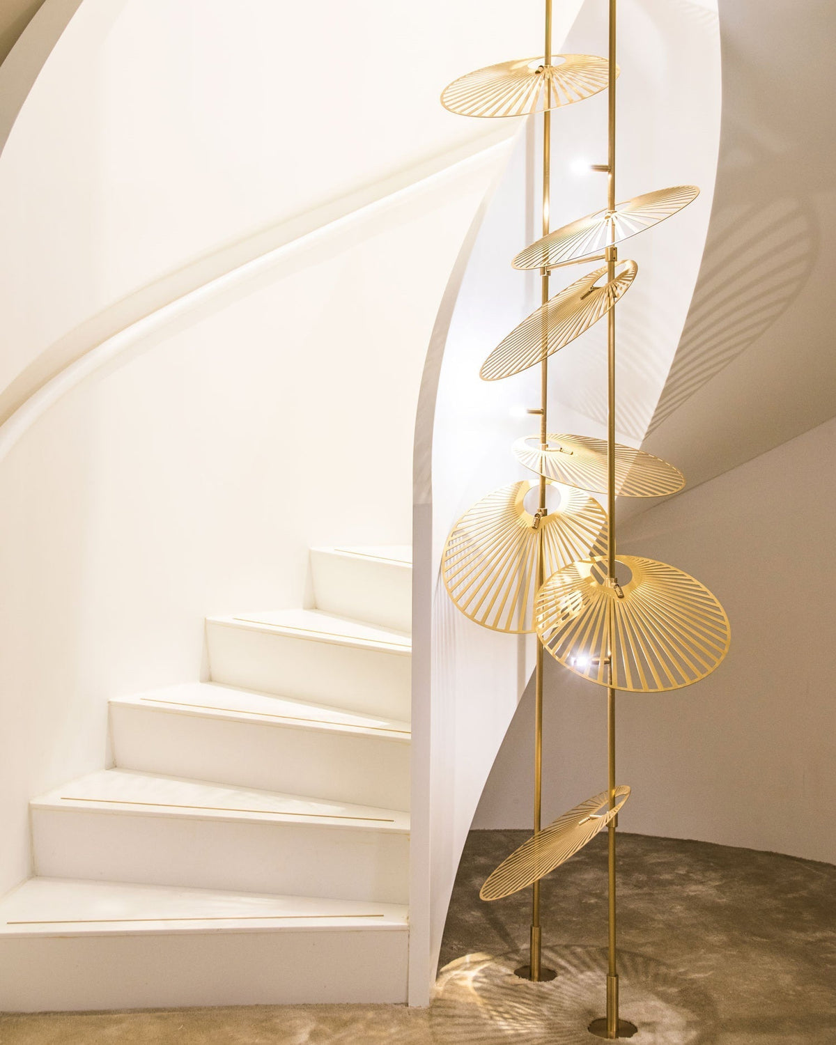 Cattail Leaf Meteor Shower Spiral Chandelier