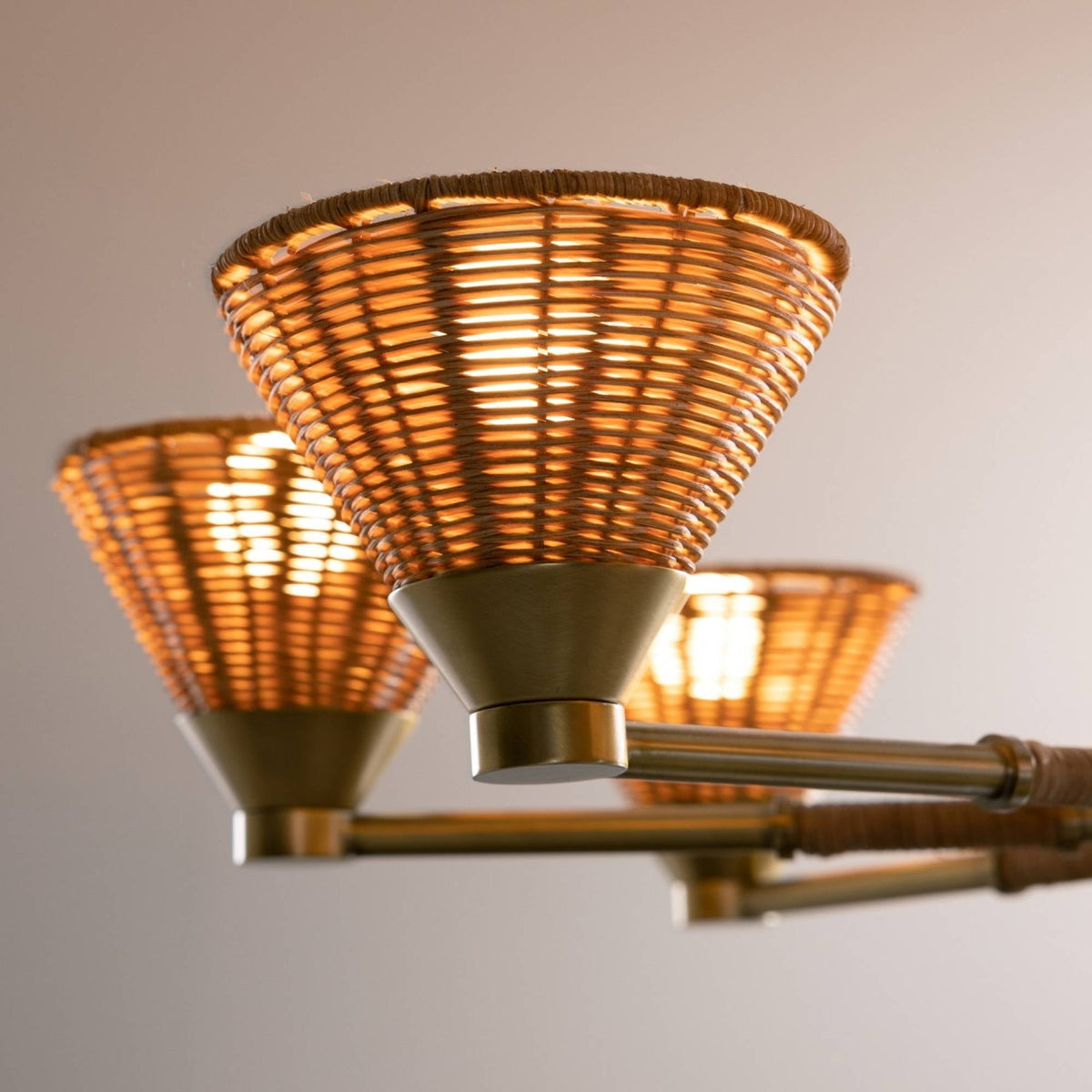 Ventura Chandelier DMC09 product image