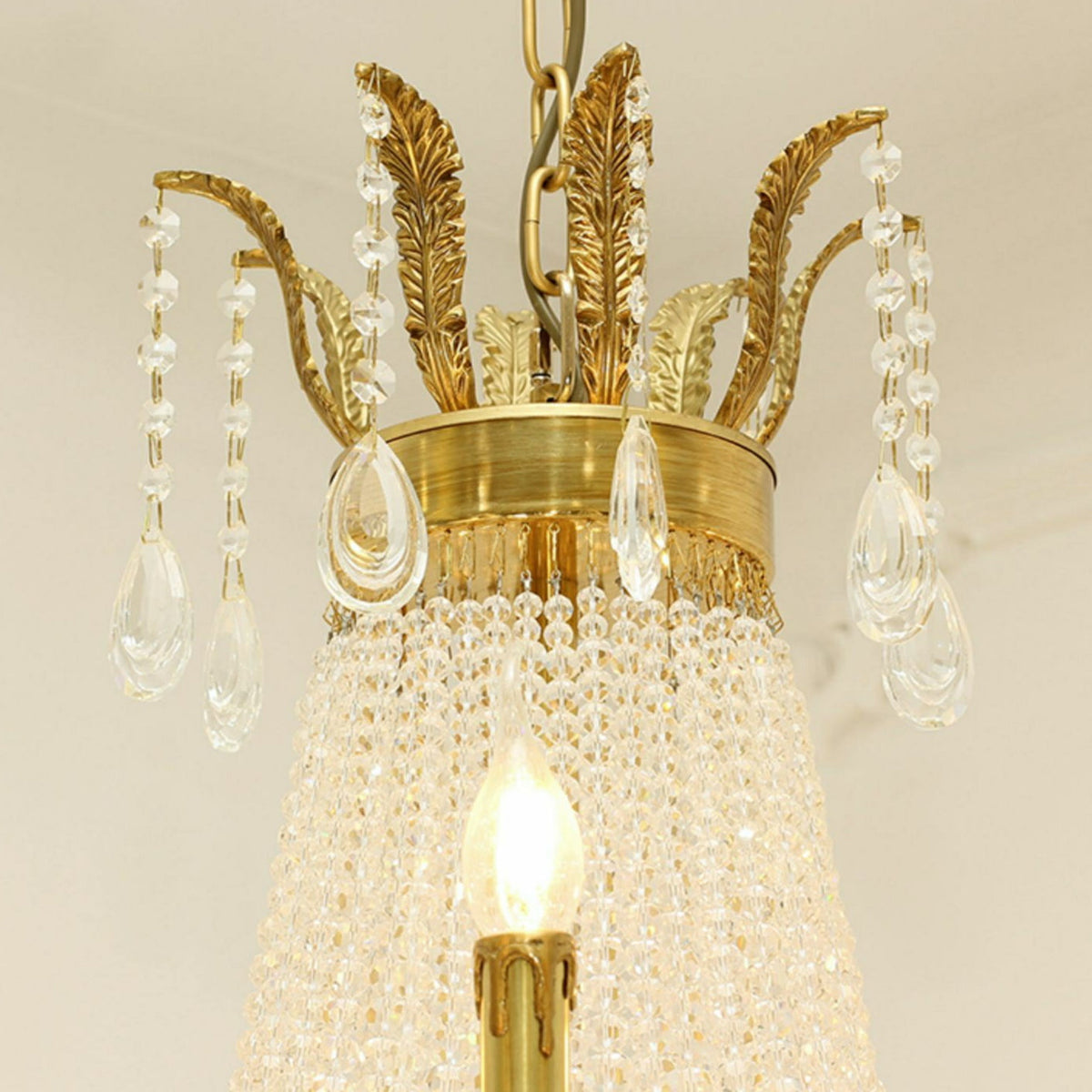 Empire Style Round Brass and K9 Crystal Chandelier with Decorative Finish for Foyer Living Room Dining Room