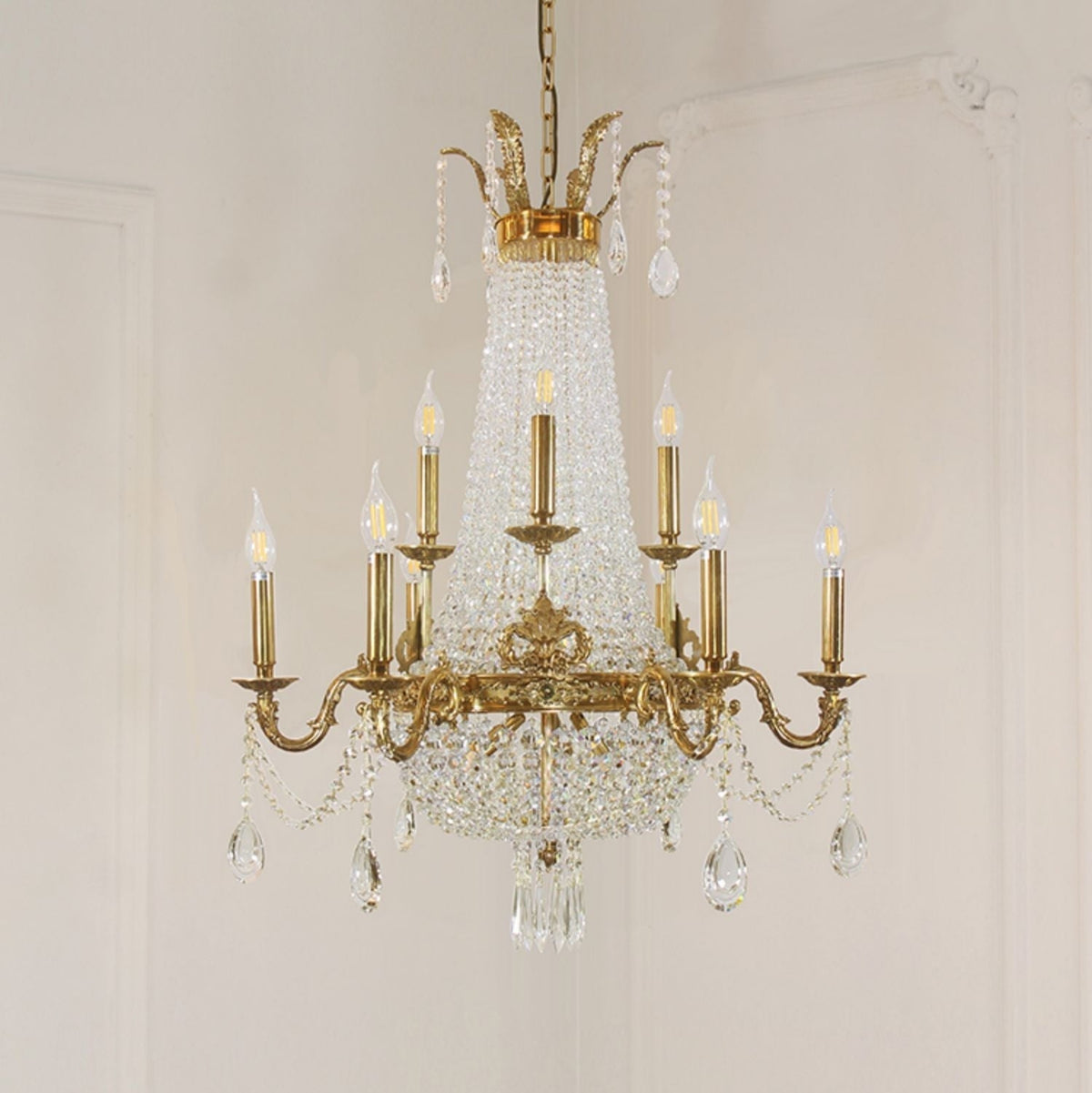 Empire Style Round Brass and K9 Crystal Chandelier with Decorative Finish for Foyer Living Room Dining Room