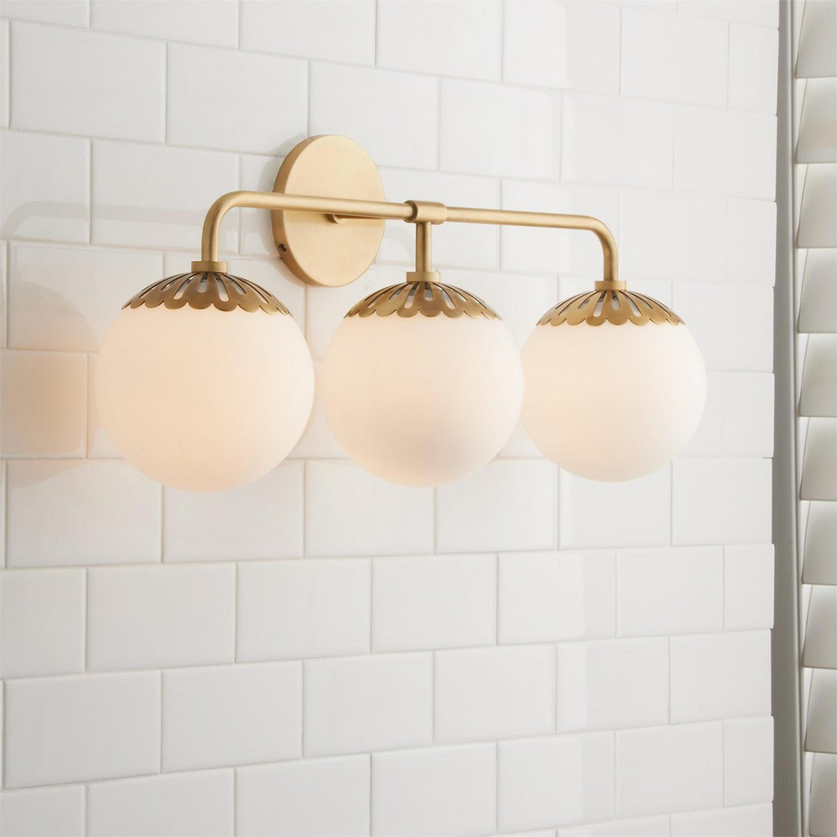 Dewdrop Globe Sconce