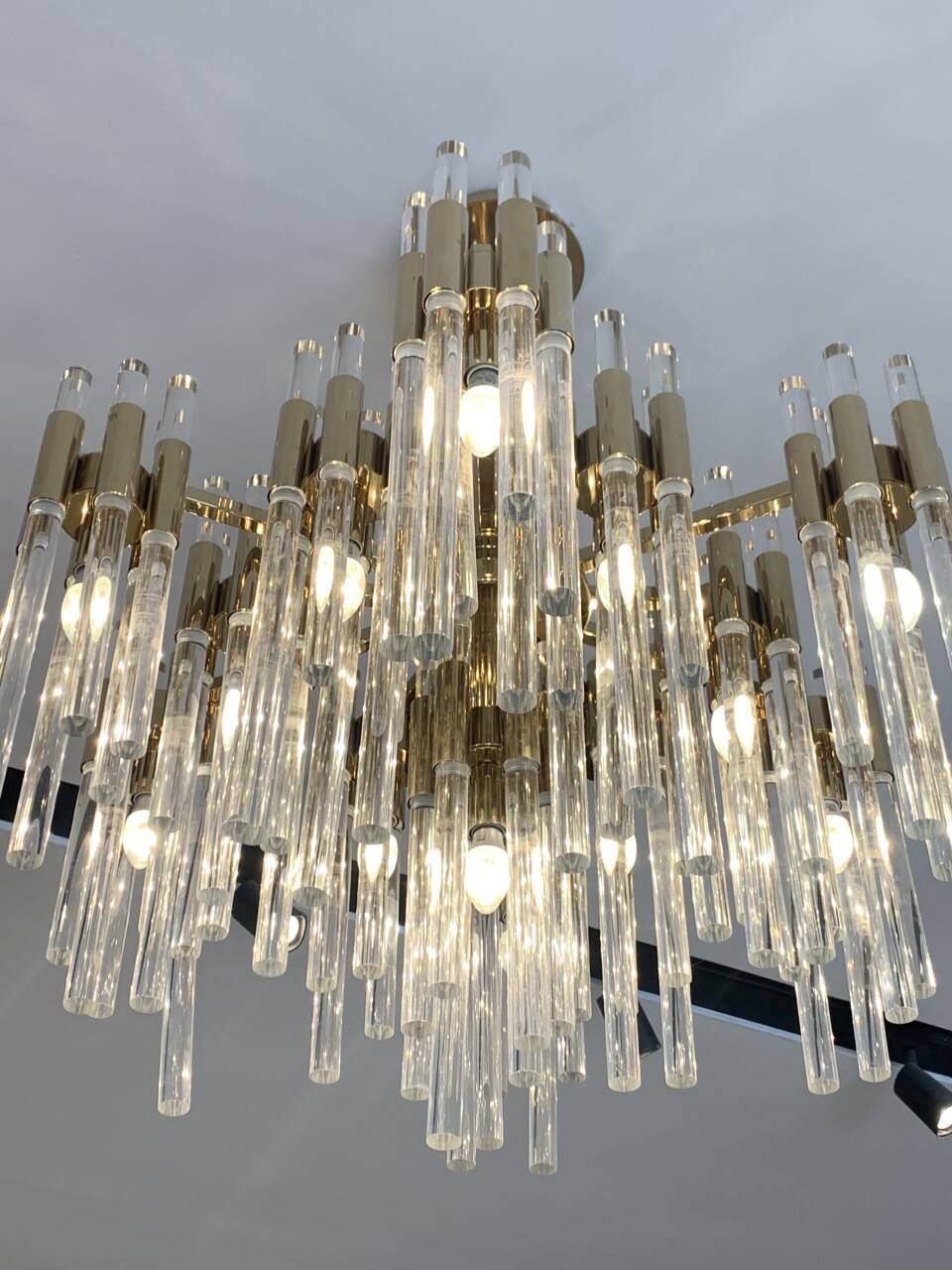 Luxury Metal and Glass Tiered Cylinder Chandelier for Living Room Bedroom Dining Room Bathroom