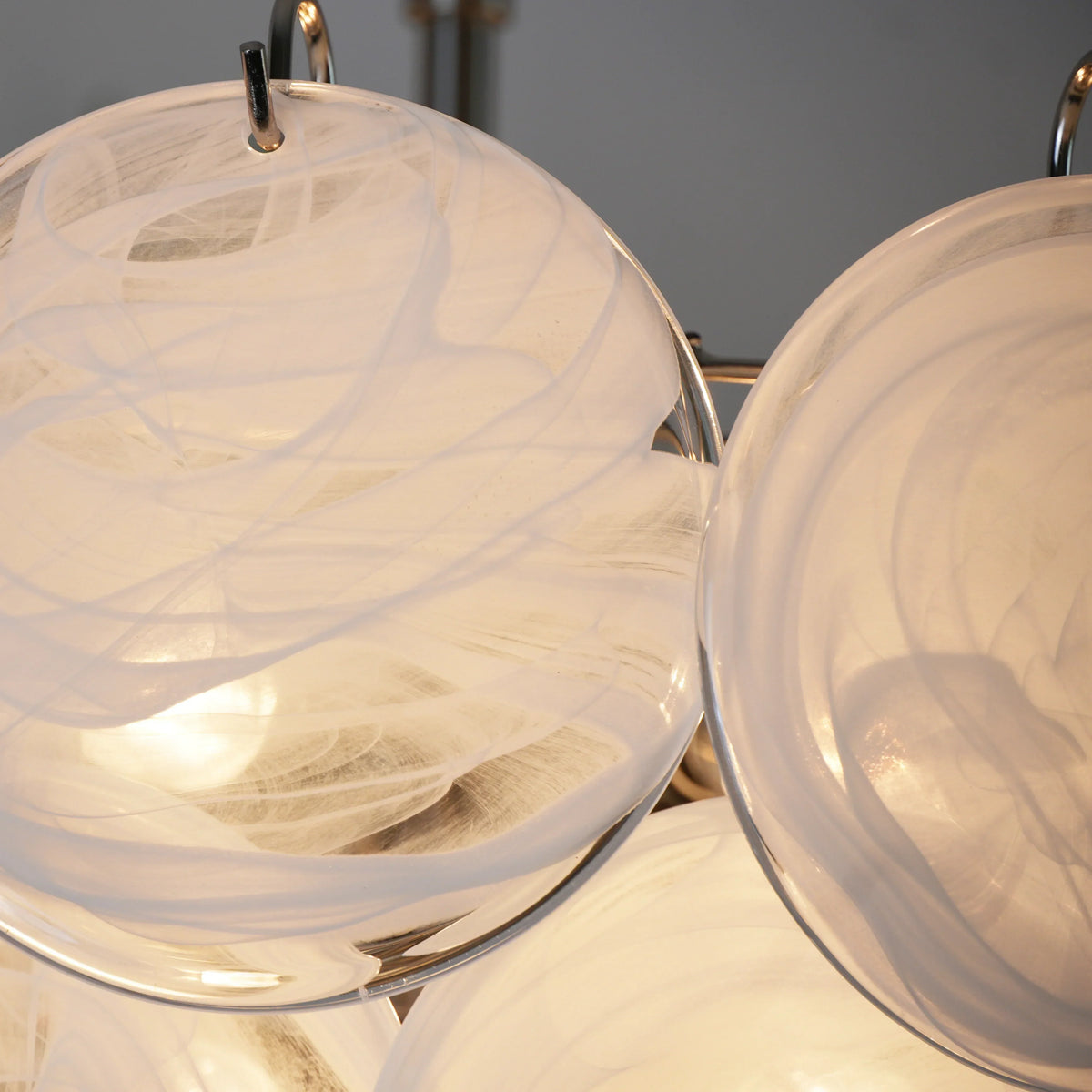 Elegant White Murano Disc Chandelier