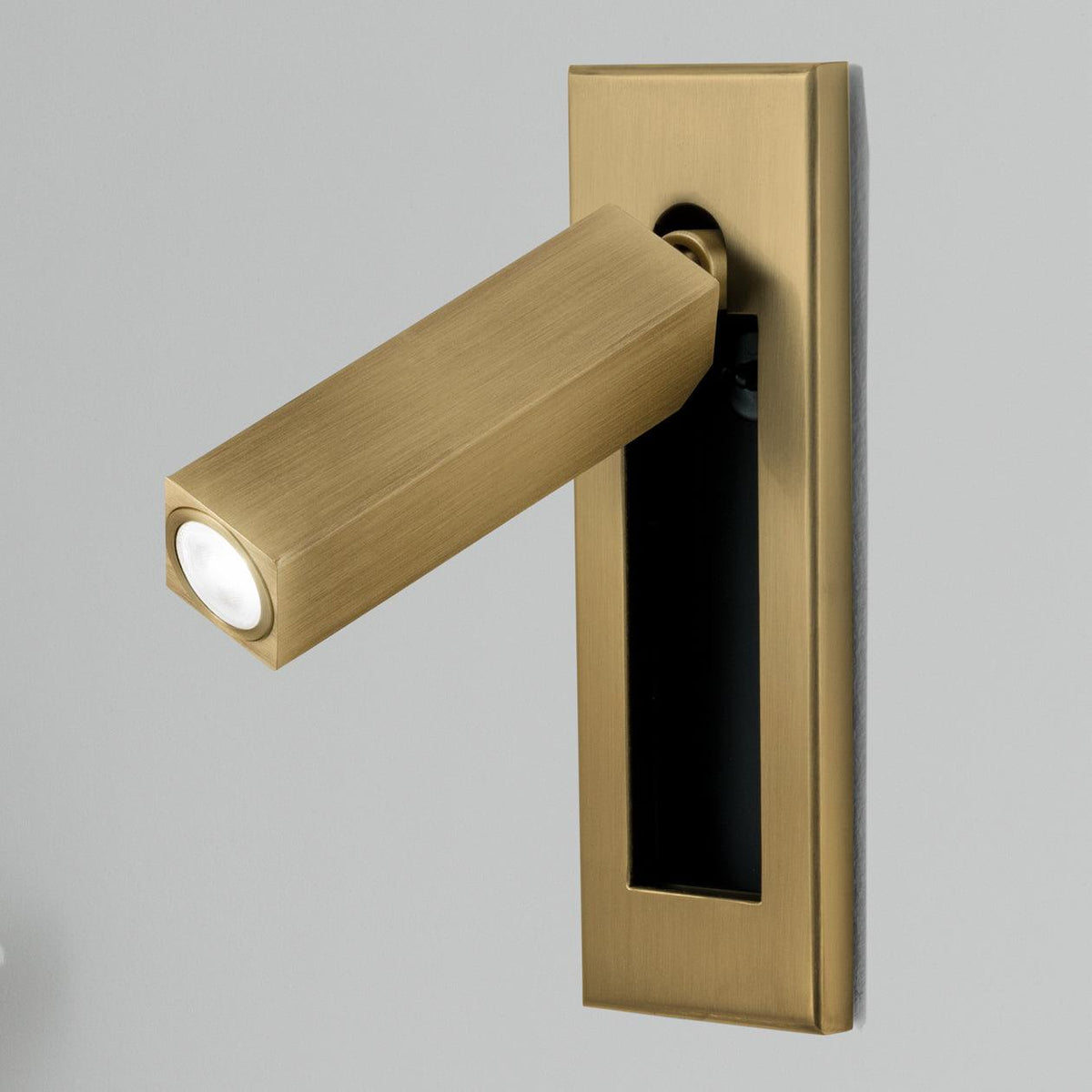 Embedded Bedside Plug-in Sconce