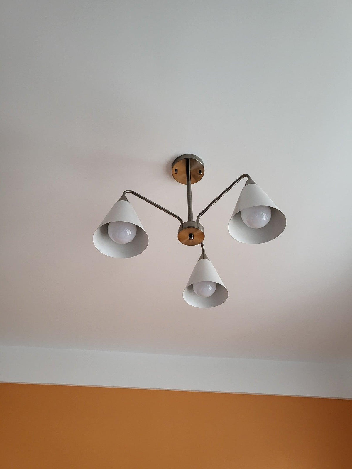 Fashion Cono Chandelier