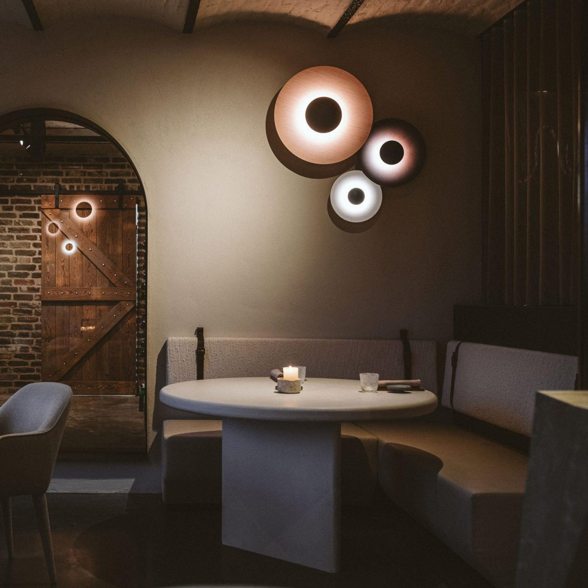 Simplicity Glow Plug-in Wall Light
