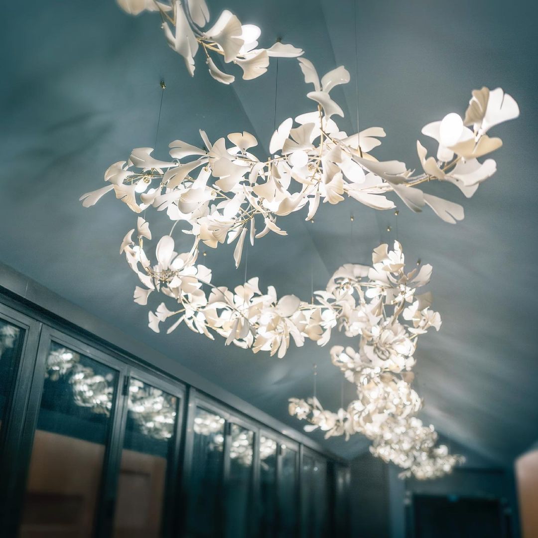 Gingko Leaves Ceramics Spiral Branch Chandelier