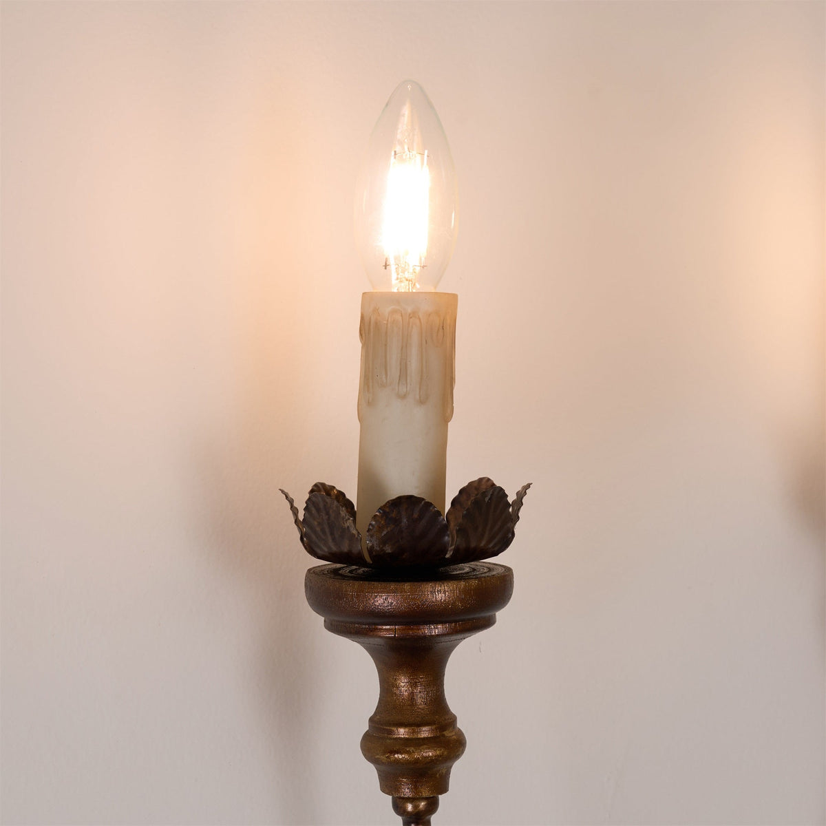 Olivia Wall Lamp