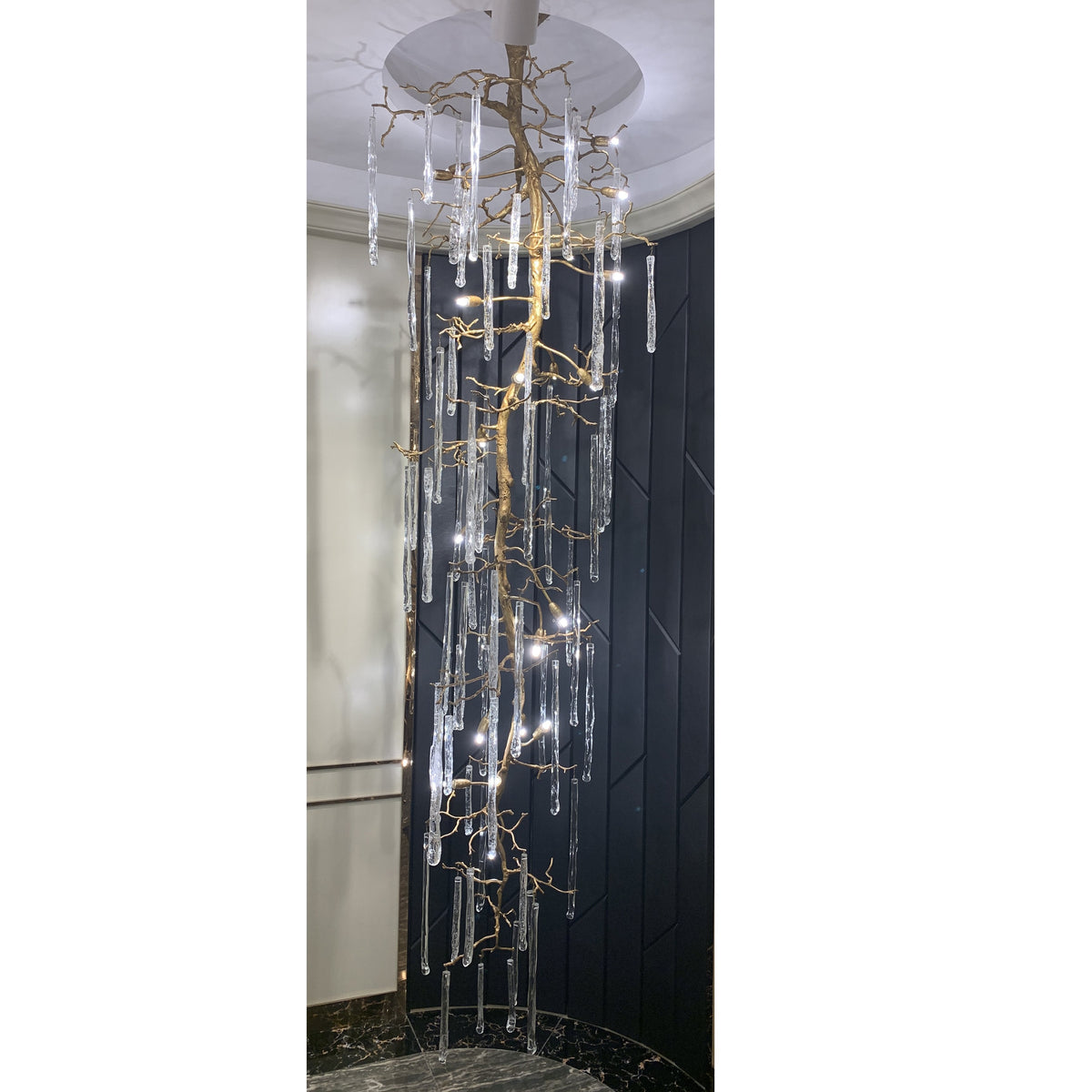 Willow Branch Glass Foyer Chandelier in Natural Brass
