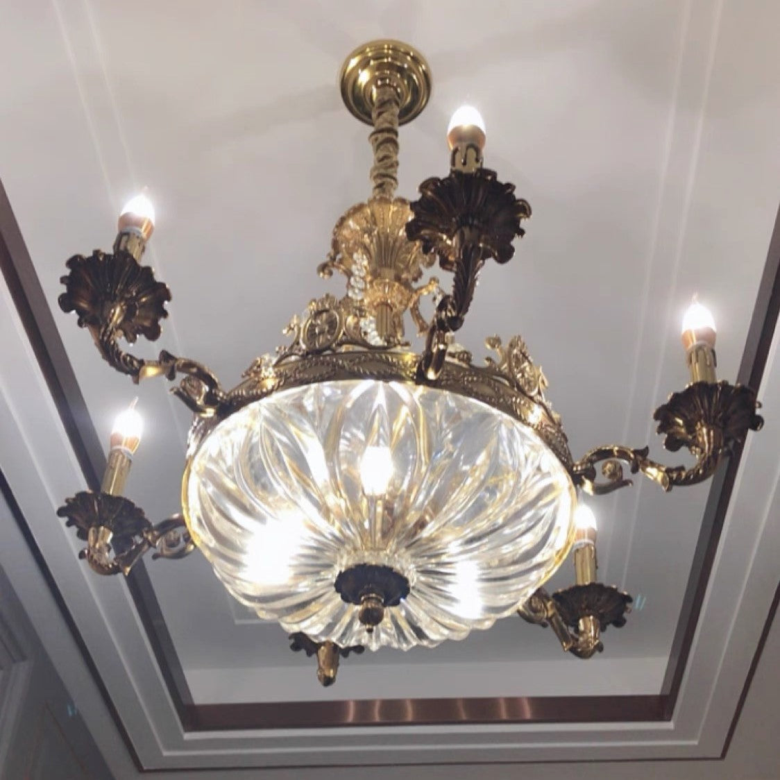 European Style Brass and Crystal Candle Chandelier with Glass Shade for Living Room Foyer Hallway