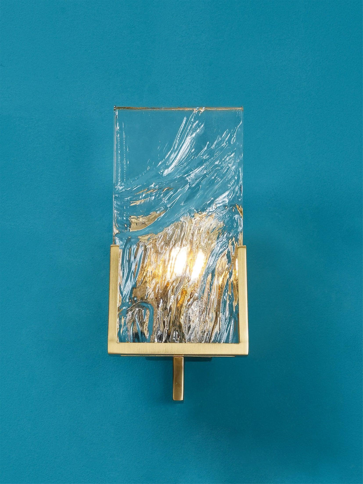 Ice Crystal Wall Lamp