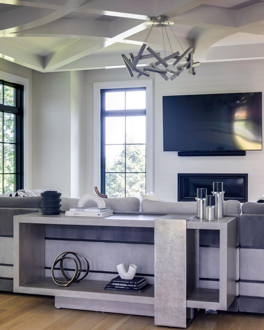 Modern Round / linear Geometric Aluminum LED Chandelier for Dining Room / bedroom
