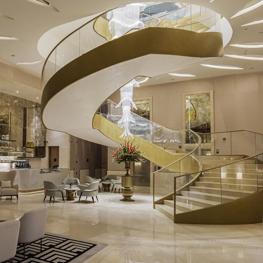Luxury Palm Tree Glass Rods Chandelier for Hotel / restaurant / villa / staircase
