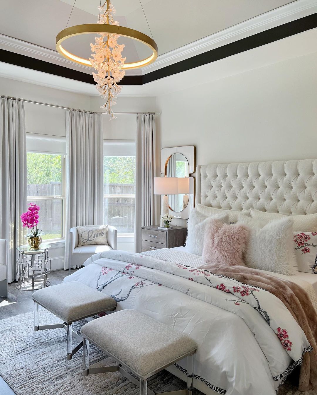 Modern Art Design Vertical Flower Chandelier for Low-Ceiling