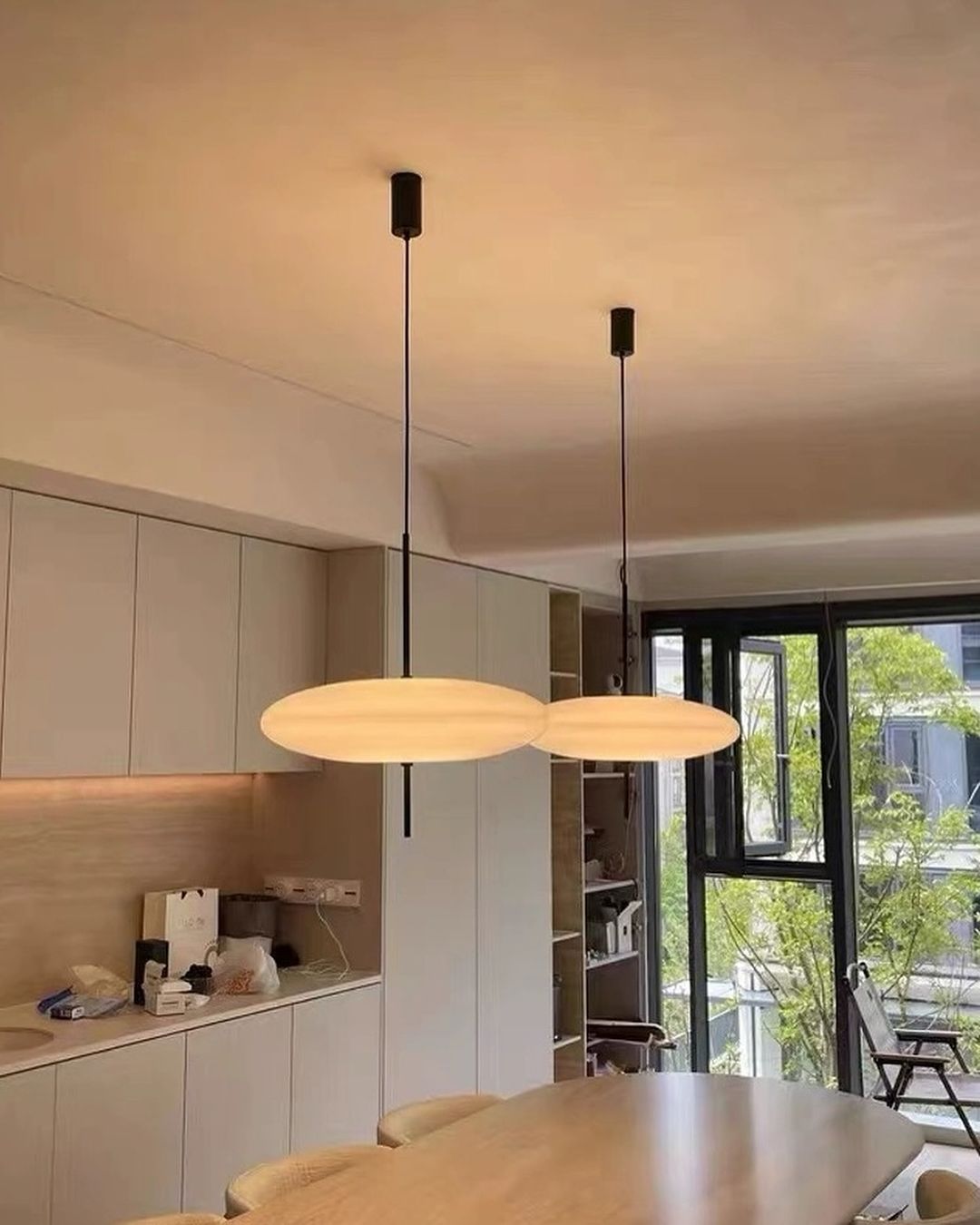 Modern White Bead Lampshade Pendant Light for Living / dining Room