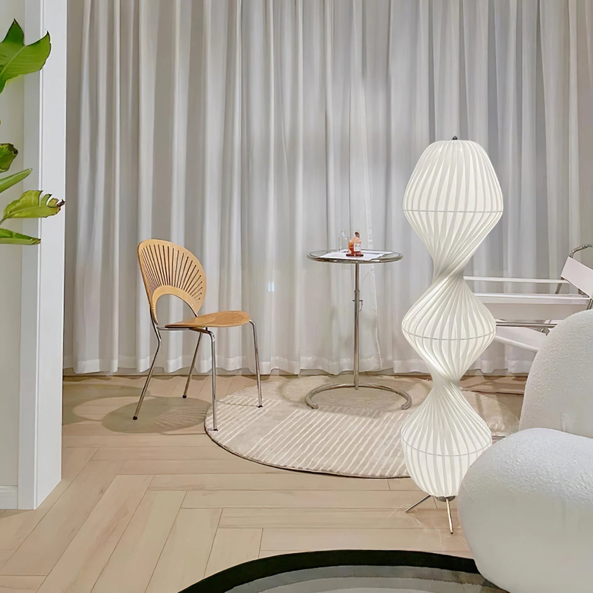 Isadora Floor Lamp