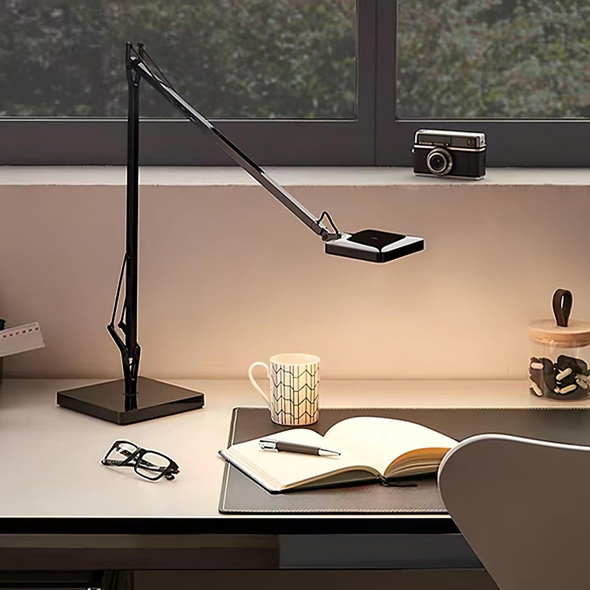 Edge Table Lamp