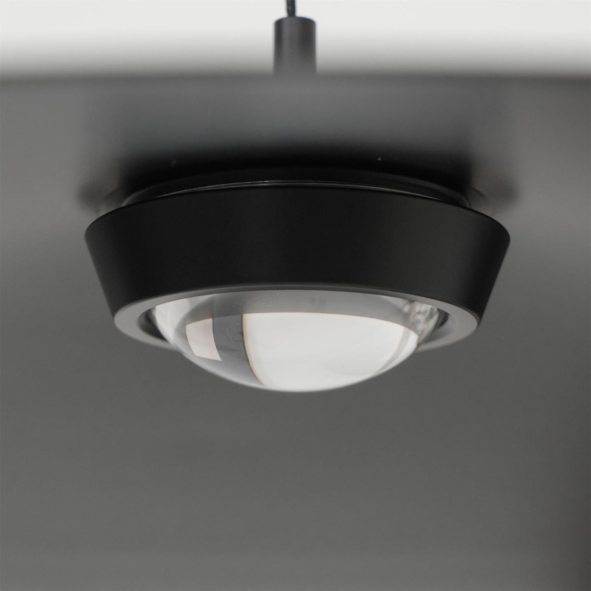 Zero Pendant Lamp