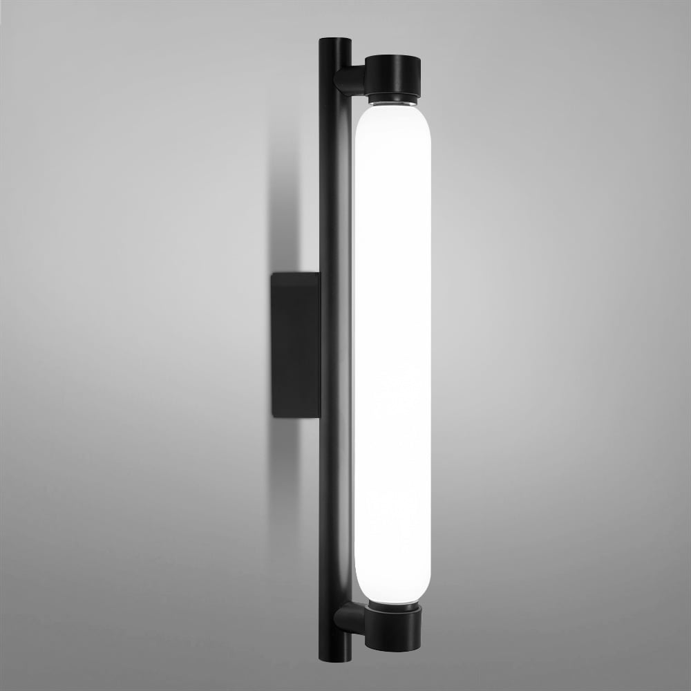 La Roche Wall Lamp