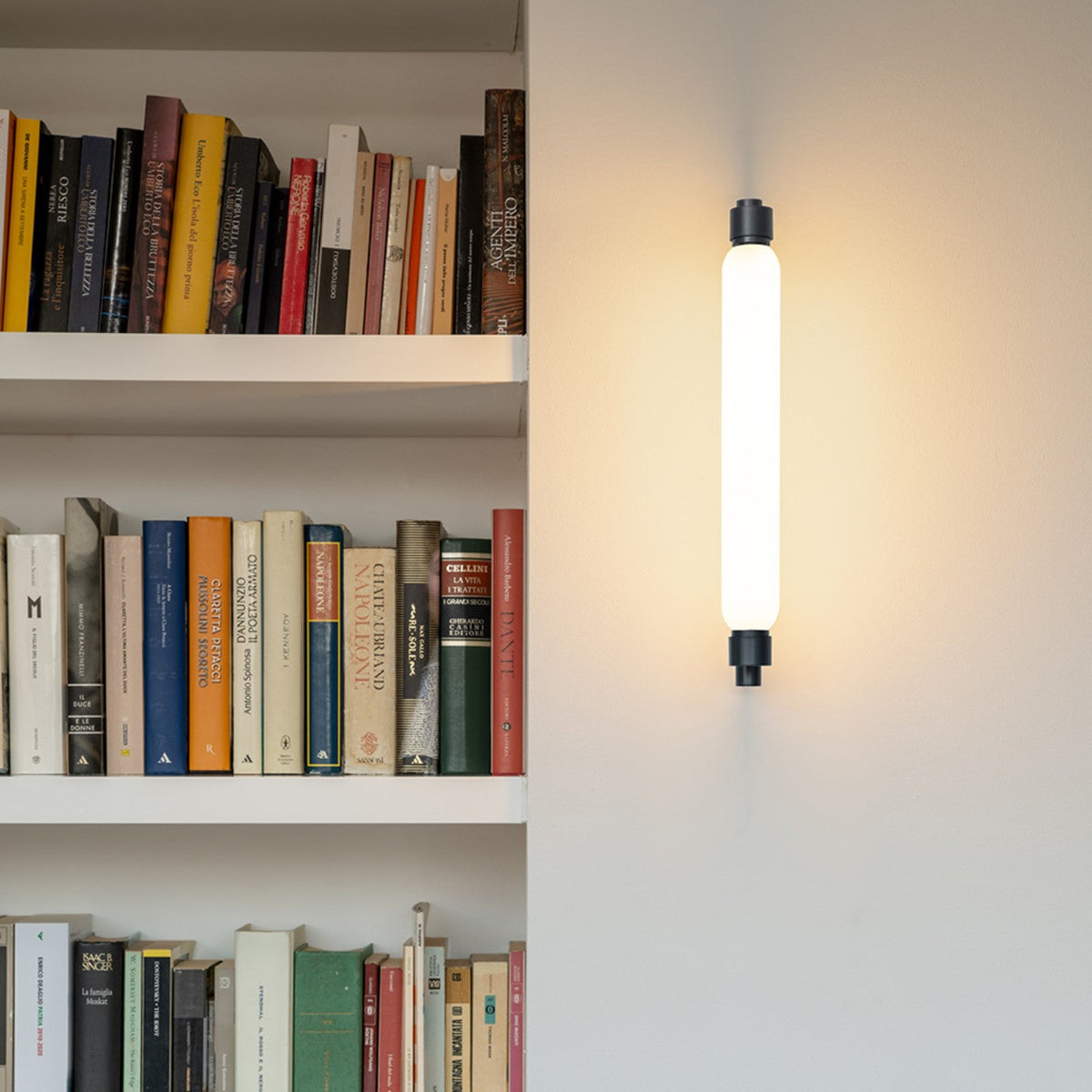 La Roche Wall Lamp