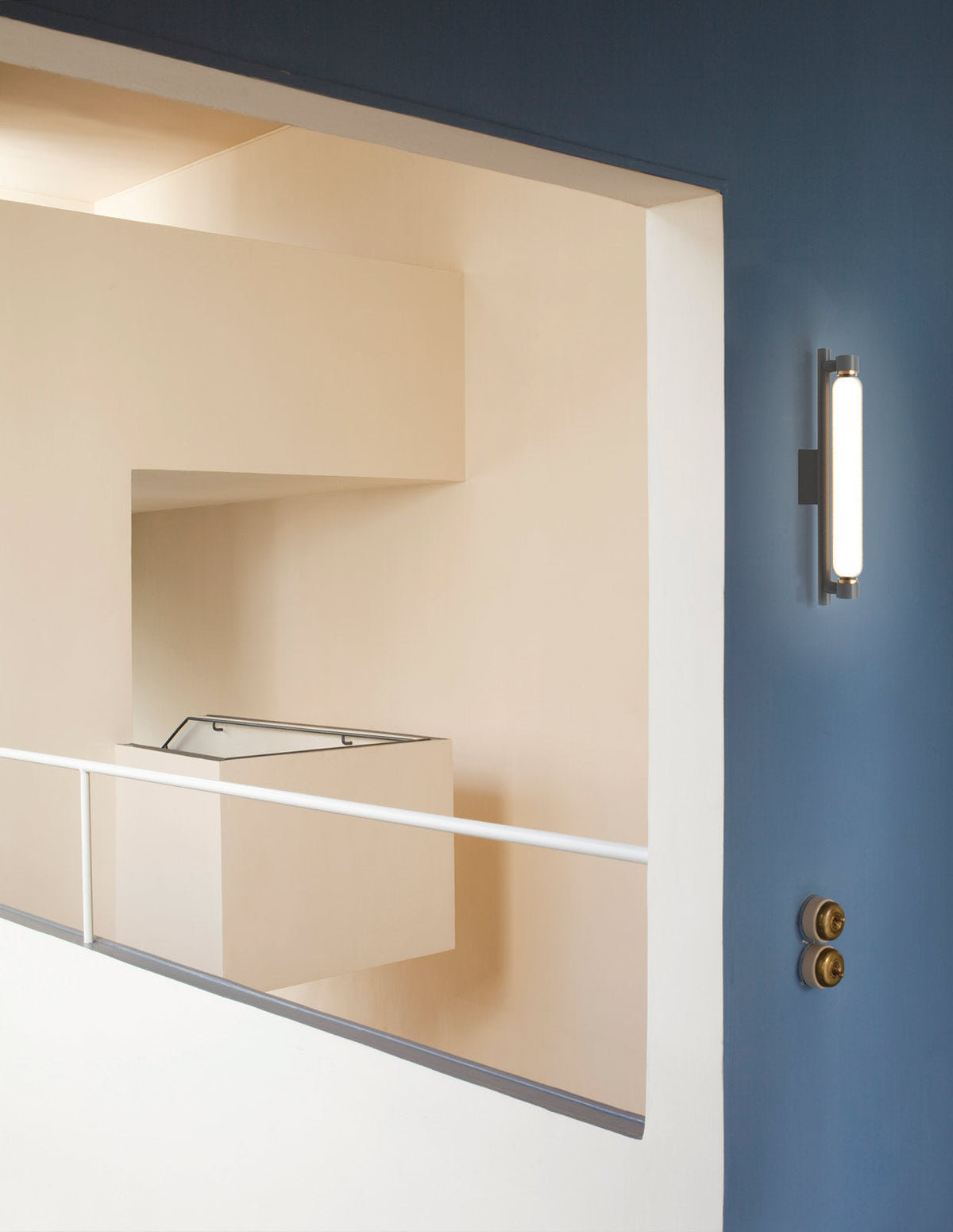 La Roche Wall Lamp