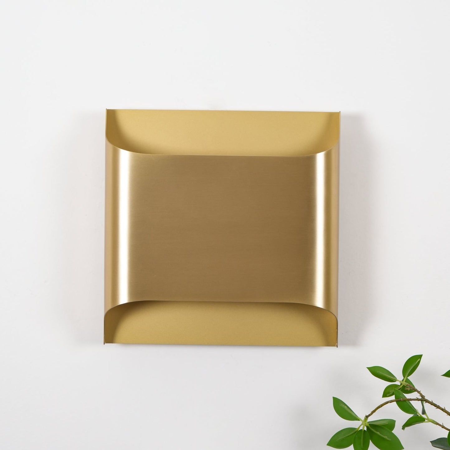 Leclerc Modern Brass Wall Light