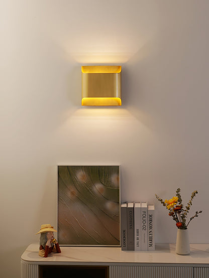 Leclerc Modern Brass Wall Light