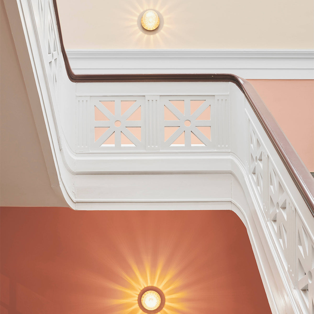 Lunara Wall Lamp