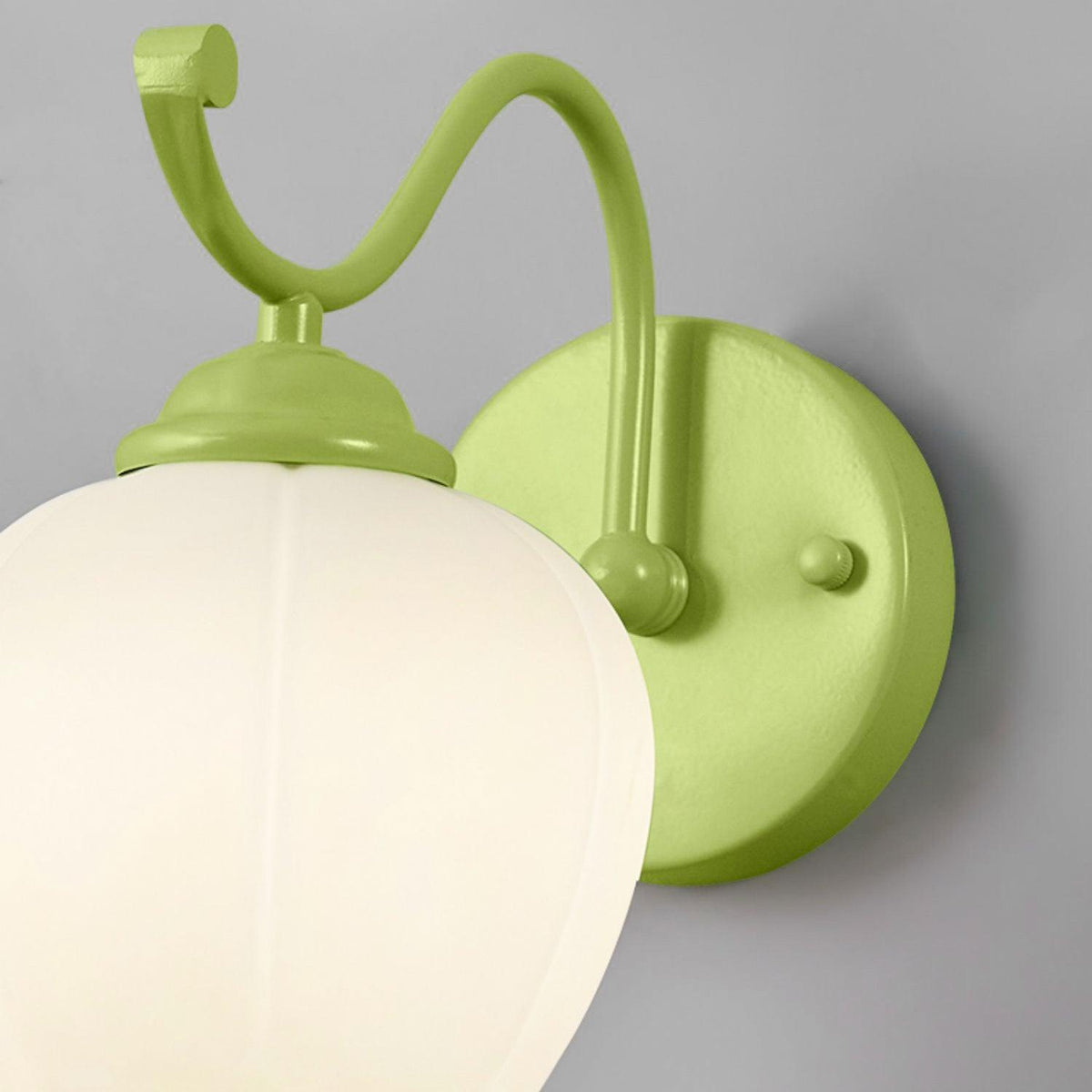 Lomance Lily Wall Lamp