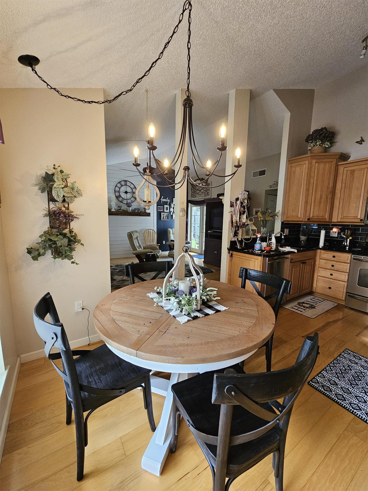 Mirren Chandelier