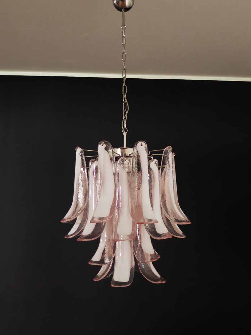 Murano Glass Chandelier – 26 Petals – Pink