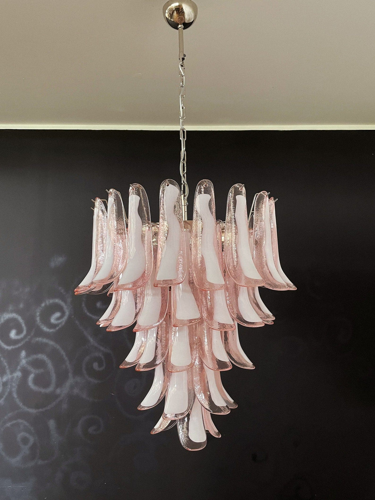 Murano Glass Chandelier – 52 Petals – Pink