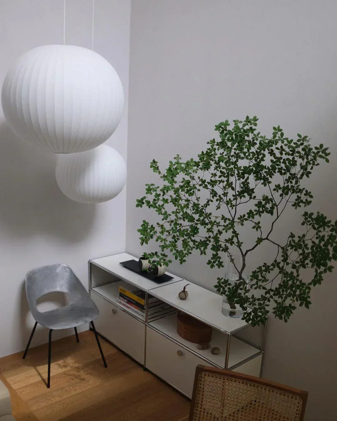 Modern Irregular Bubble Pendant Lamp with Polymer Finish and Steel Structure
