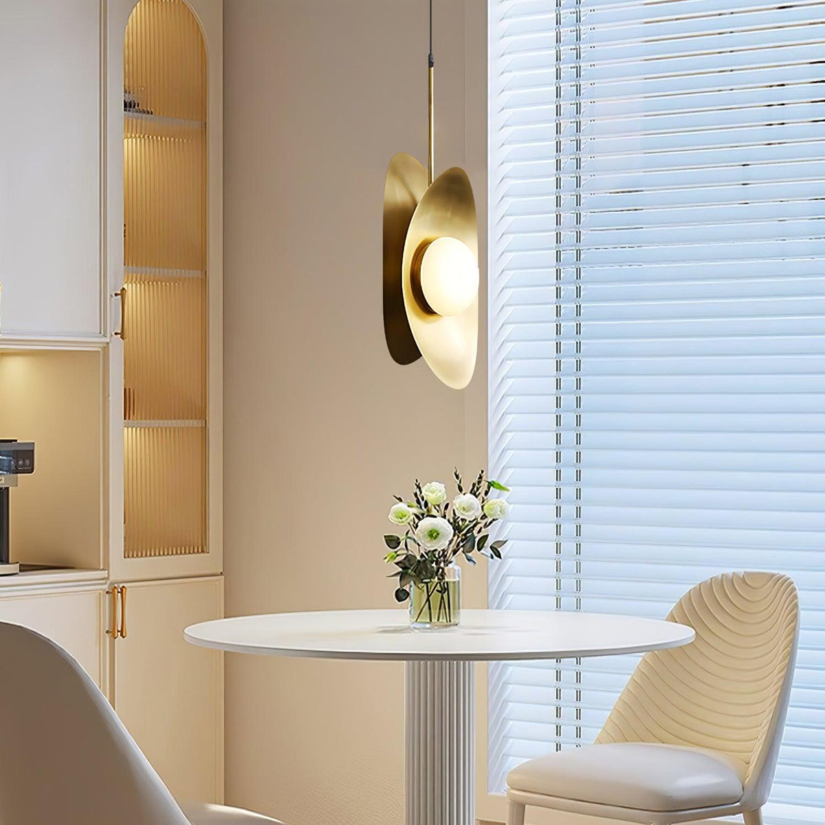 Golden Petal Pendant Lamp
