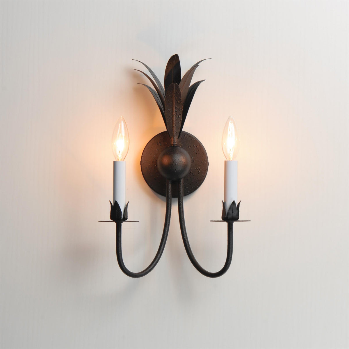 Paloma Wall Lamp