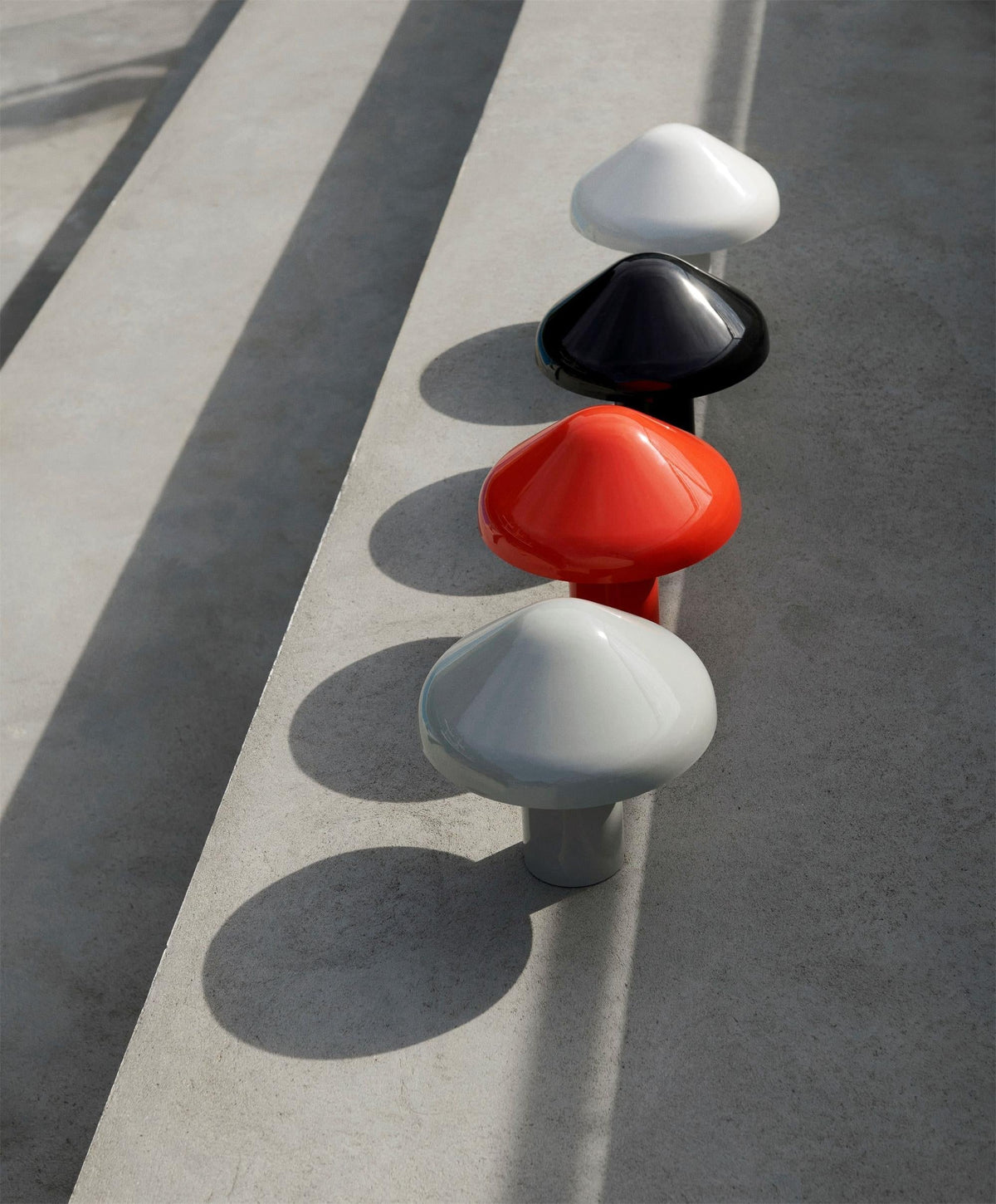 Pao Portable Table Lamp (built-in battery)