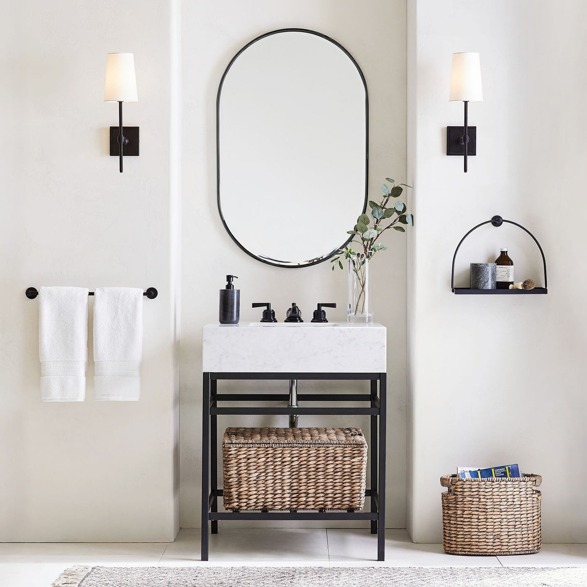 Hillsdale Wall Lamp