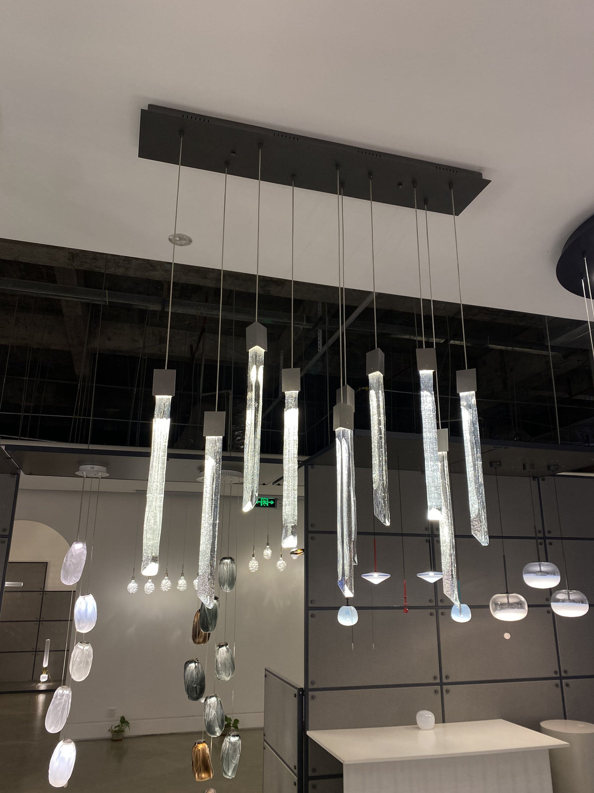 Modern Ash Black Round / rectangle Crystal Sticks Chandelier for Dining Room / living Room / staircase