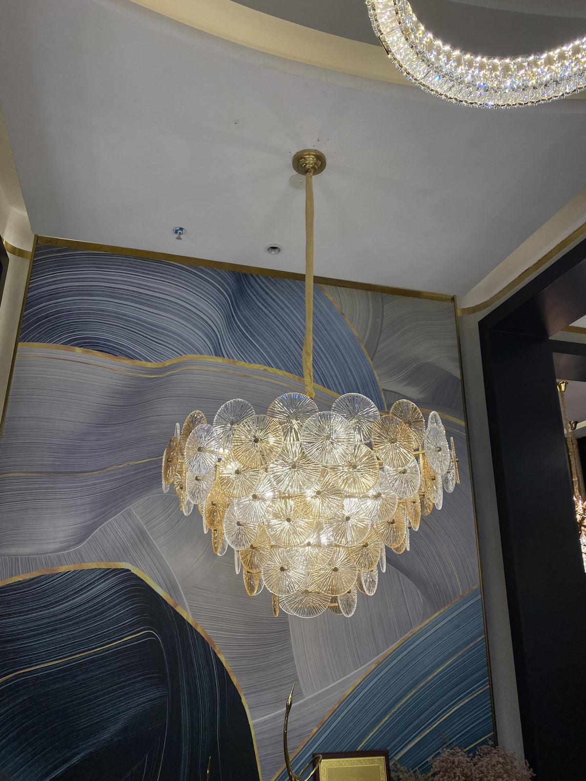 Light Luxury Art Design Creative Round Multi-Tiered Glass Chandelier for Living Room / bedroom