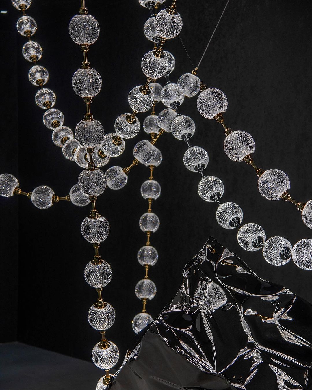 Modern Acrylic Ball Necklace Chandelier with Brass Finish for Living Room Staircase Foyer Entryway