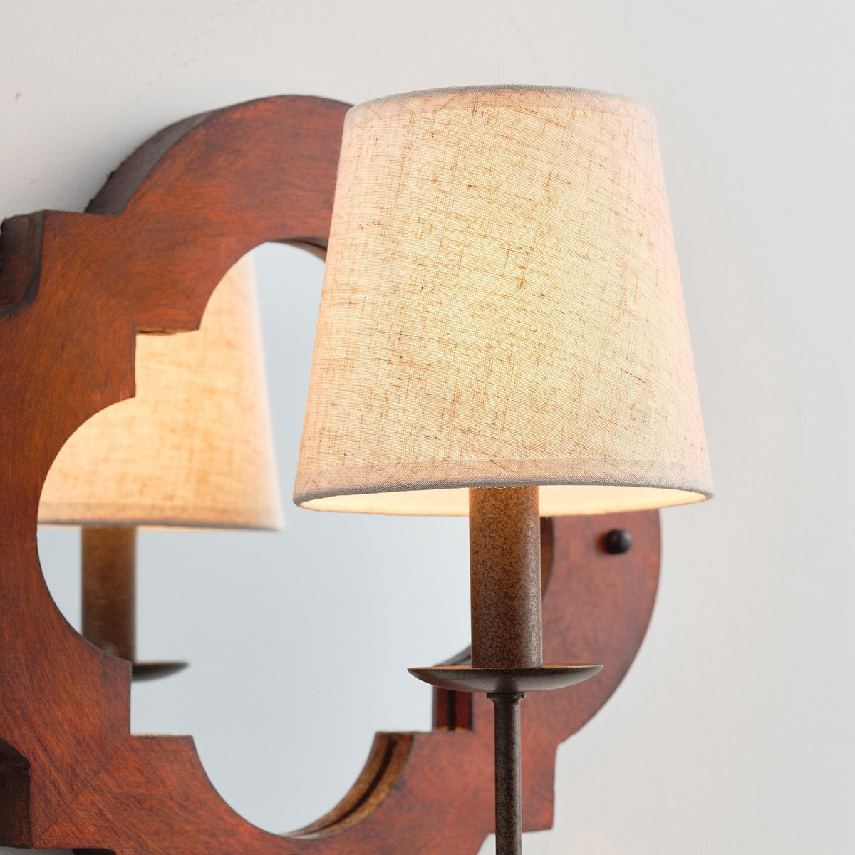 Rheam Wall Lamp