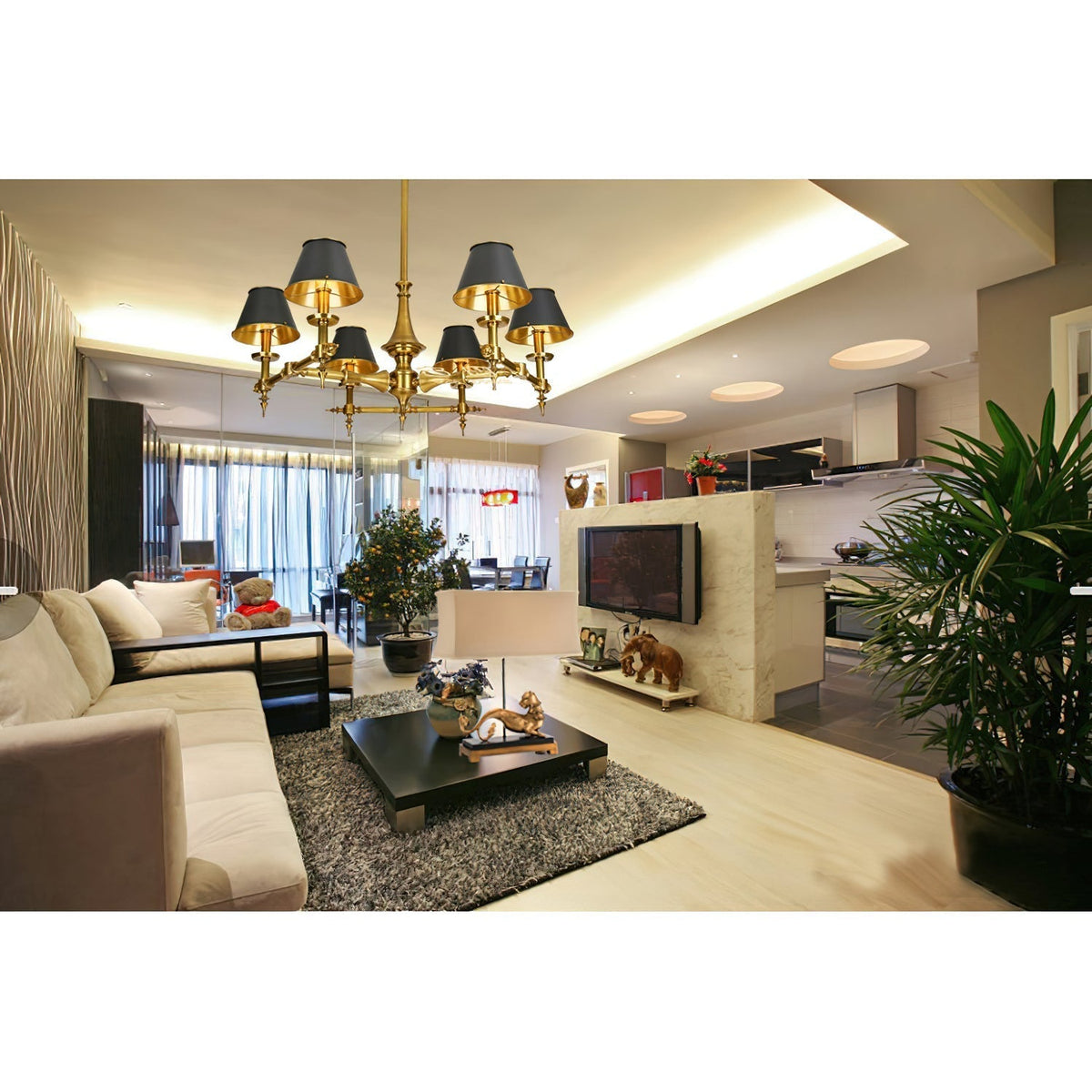 Saunders Traditional Chandelier