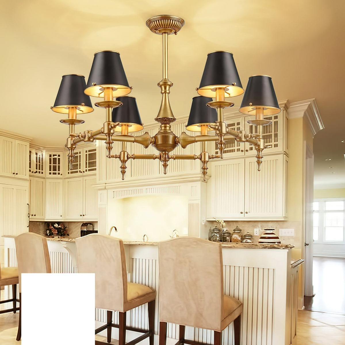 Saunders Traditional Chandelier