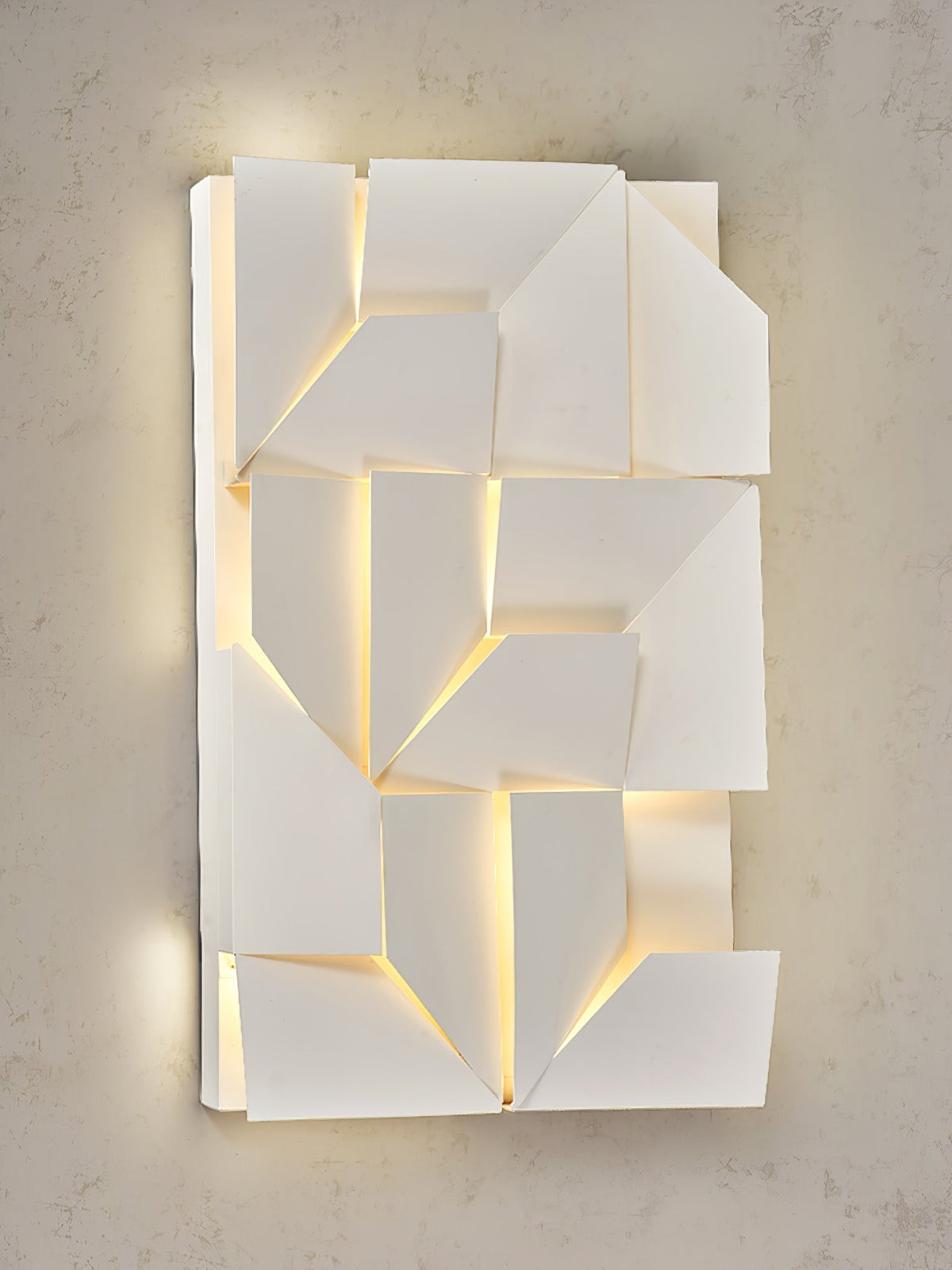 Shadows Grand Plug-in Sconce