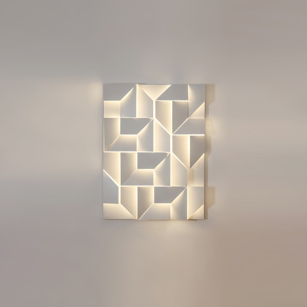 Shadows Grand Plug-in Sconce