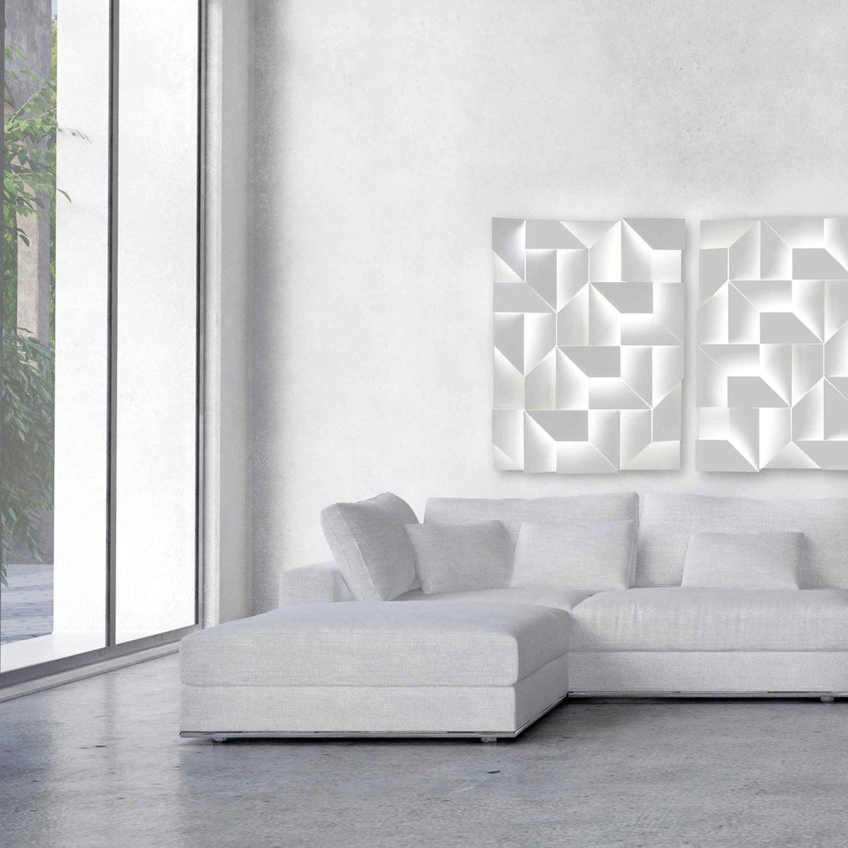 Shadows Grand Plug-in Sconce