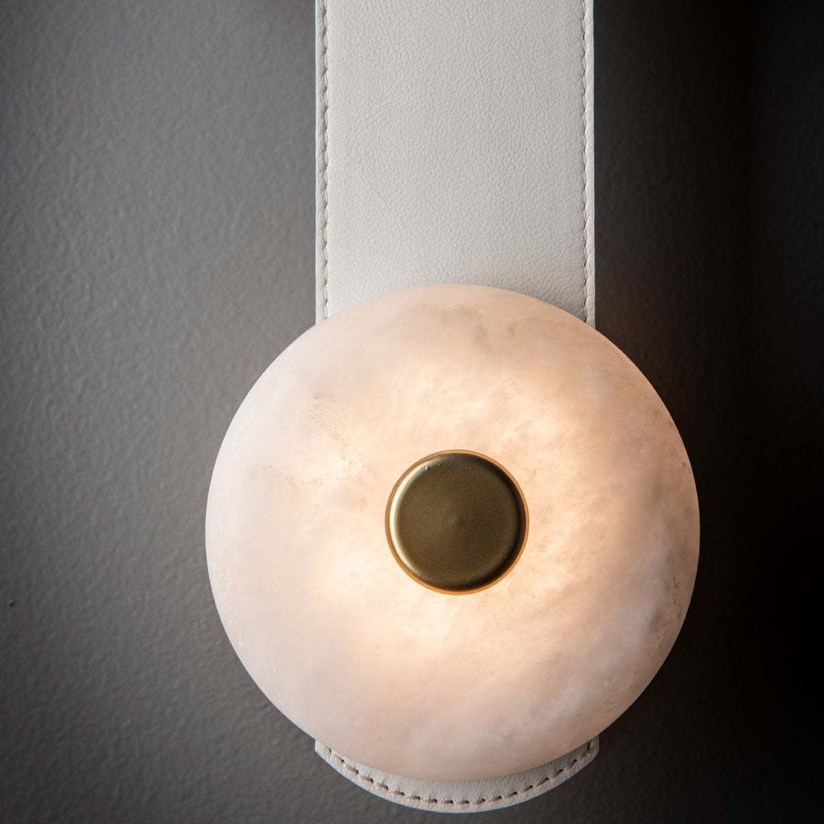 Snaps LED Sconce
