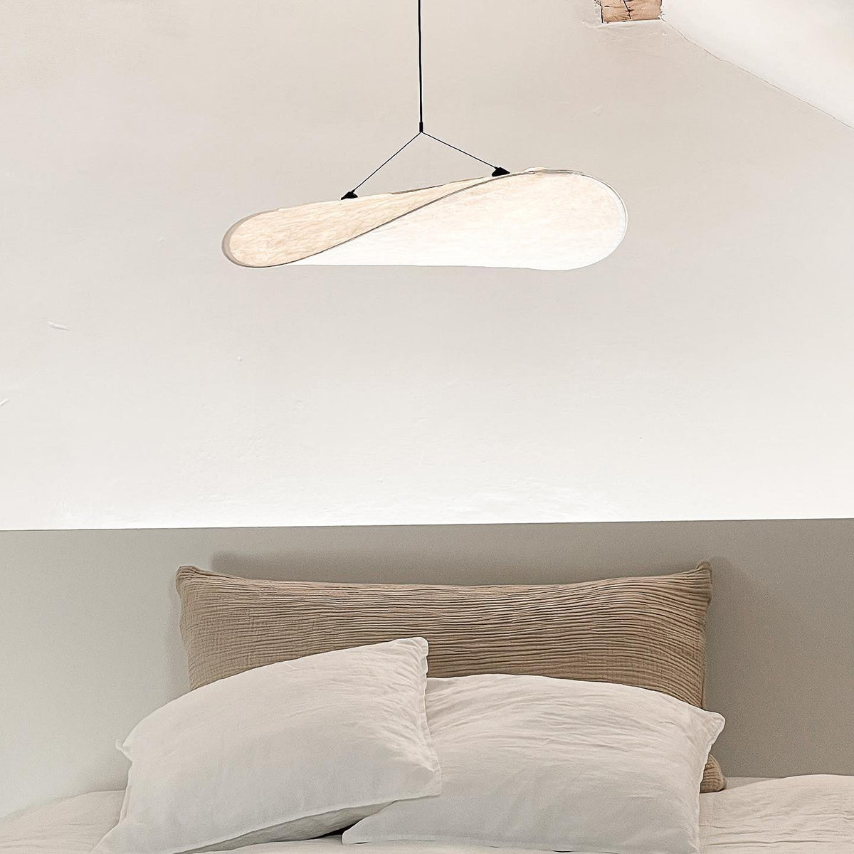 Tense Dupont Paper Pendant Lamp