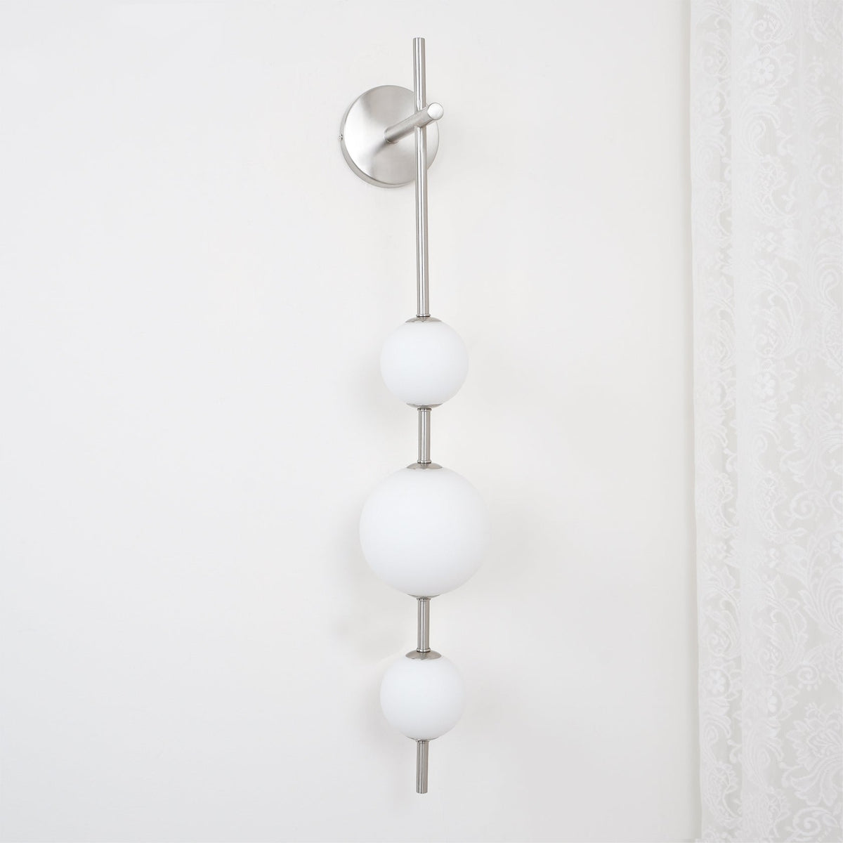 Vertical Globe Wall Lamp