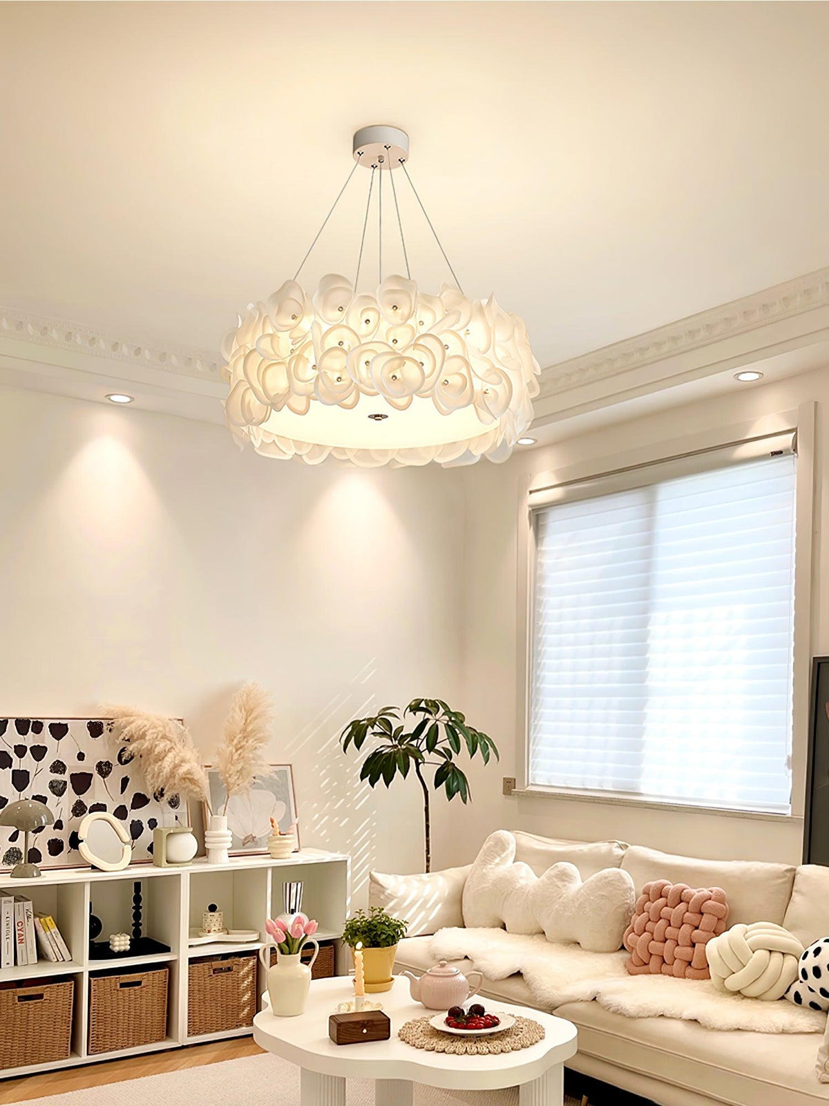 White Hydrangea Pendant Lamp